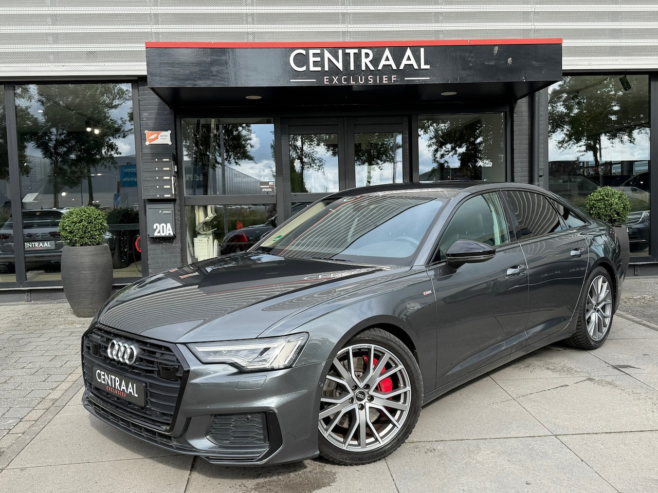 Audi A6 Limousine - 55 TFSI e quattro S-line Pano|367PK|ACC|Carplay|Martix - AutoWereld.nl