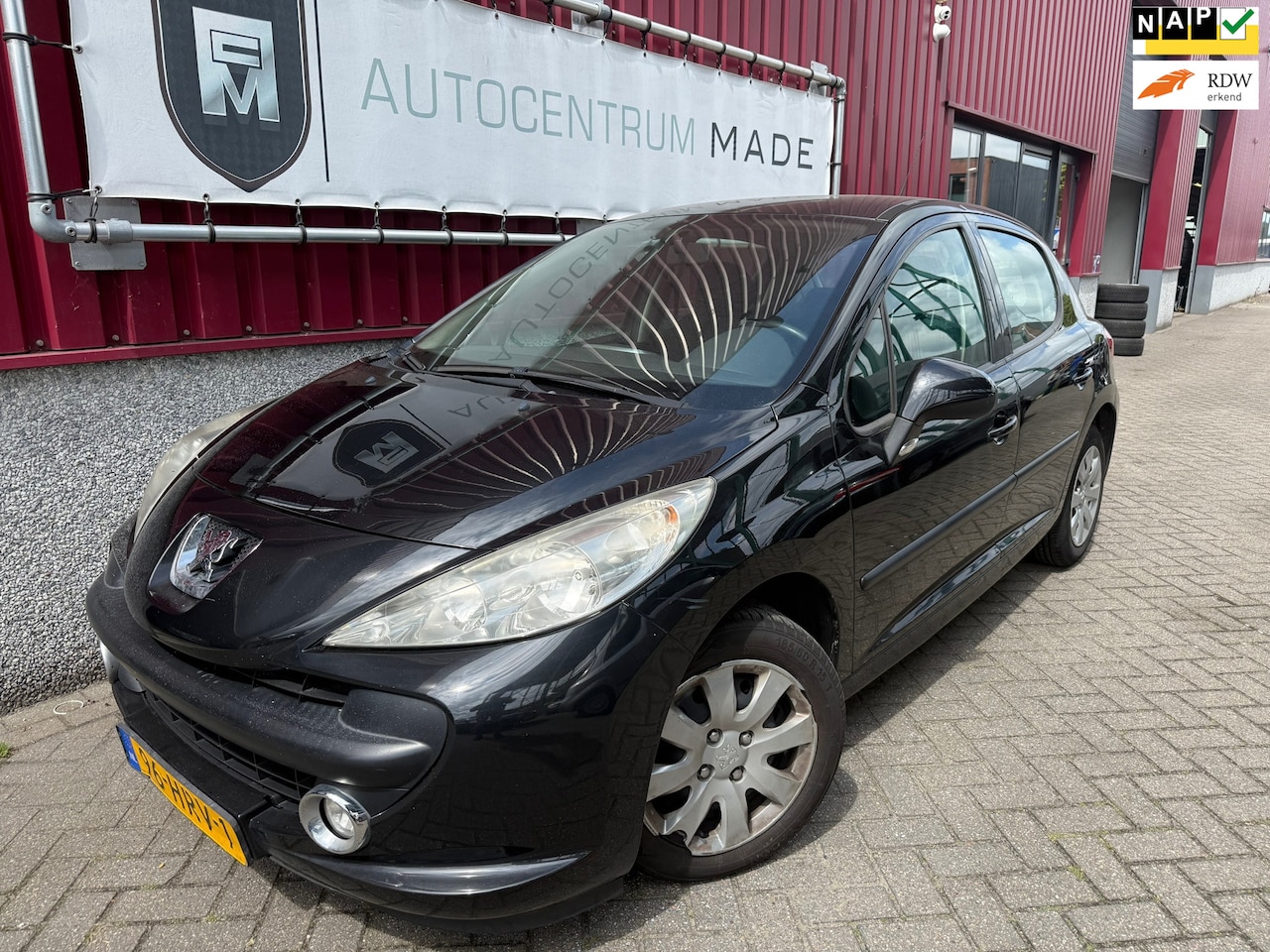 Peugeot 207 - 1.4 Look // 5-DRS // AIRCO // NW APK - AutoWereld.nl