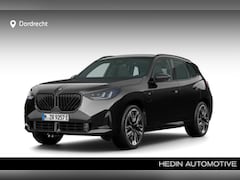 BMW X3 - xDrive30e | M Sportpakket + Pro | Elektrische trekhaak | Glazen panoramadak | Professional