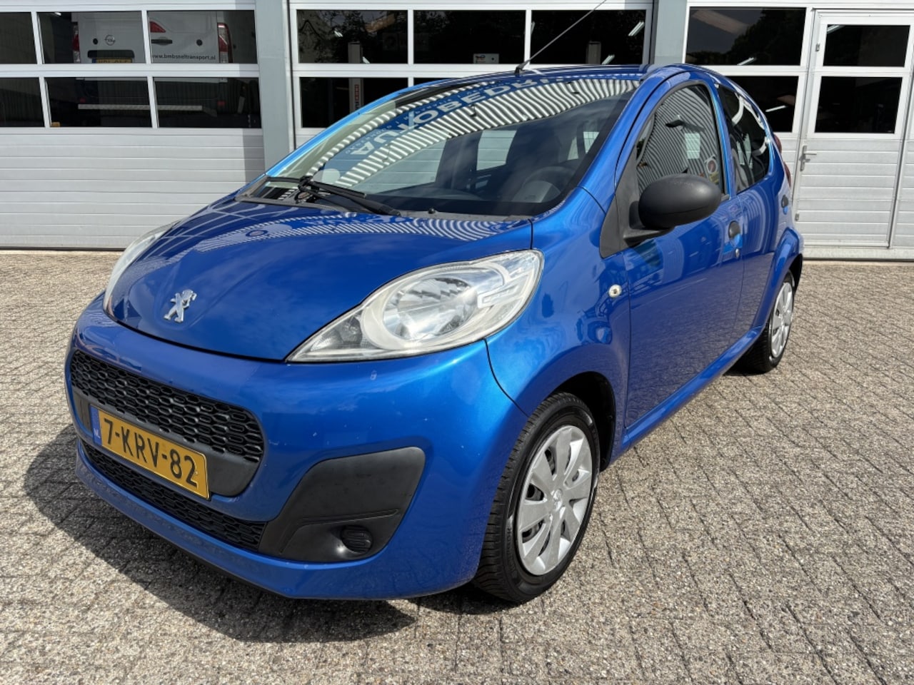 Peugeot 107 - 1.0 Access Airco/5drs/Centr.vergr.Achteraf/RadioCd - AutoWereld.nl