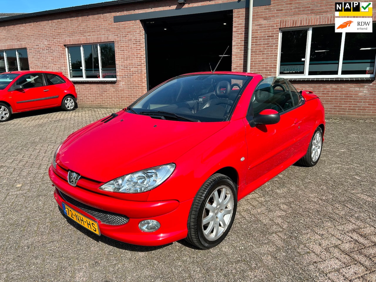 Peugeot 206 CC - 2.0-16V // eerste eigenaar // 42.000 km NAP - AutoWereld.nl