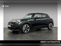 MINI 5-Deurs - 1.5 Cooper C Classic M | Stuurwielverwarming | Comforttoegang | Panoramadak elektrisch | S