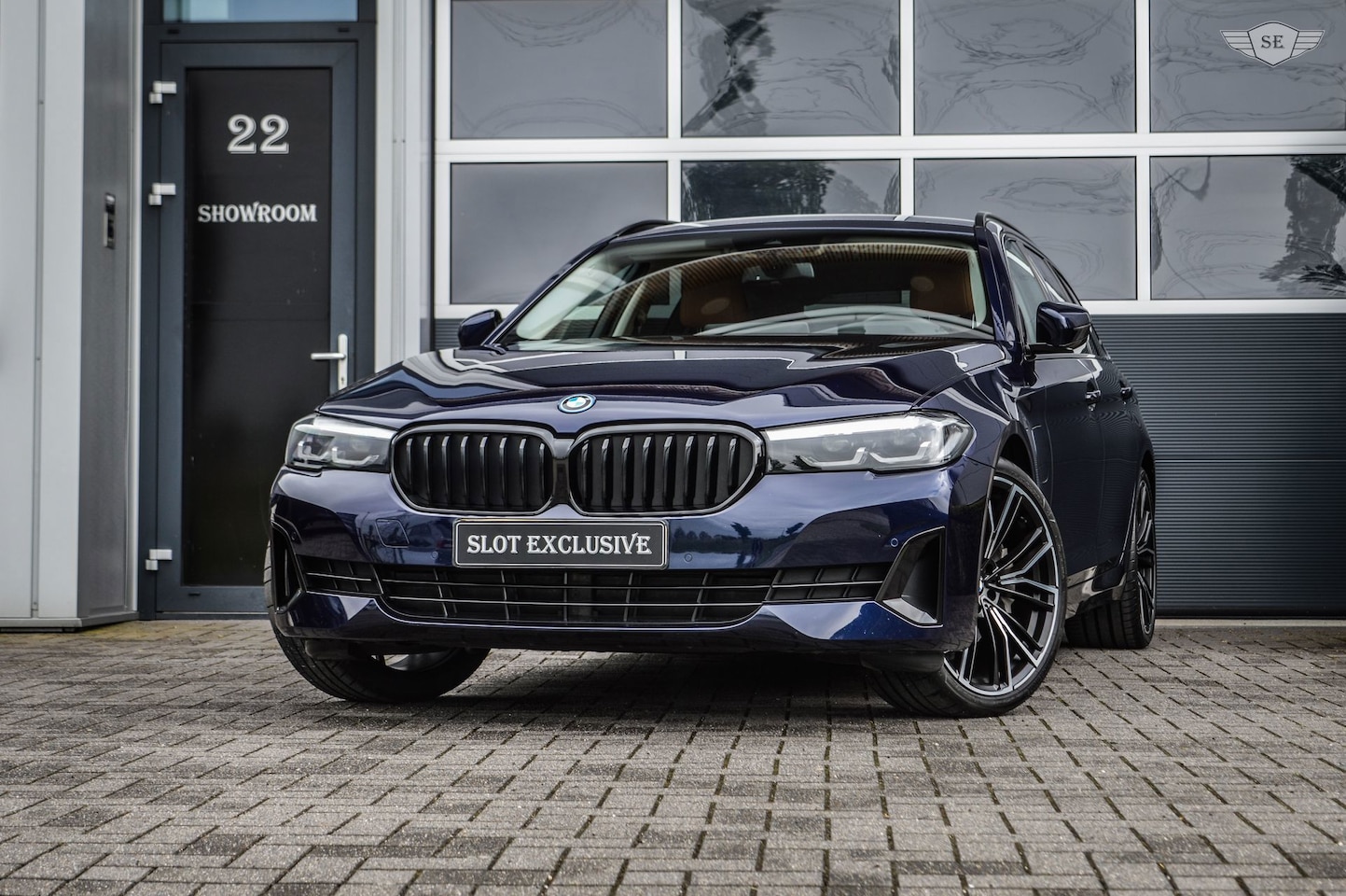 BMW 5-serie Touring - 530e EXECUTIVE|LEDER|MEMORY|TREKHAAK|*NETTE STAAT* - AutoWereld.nl