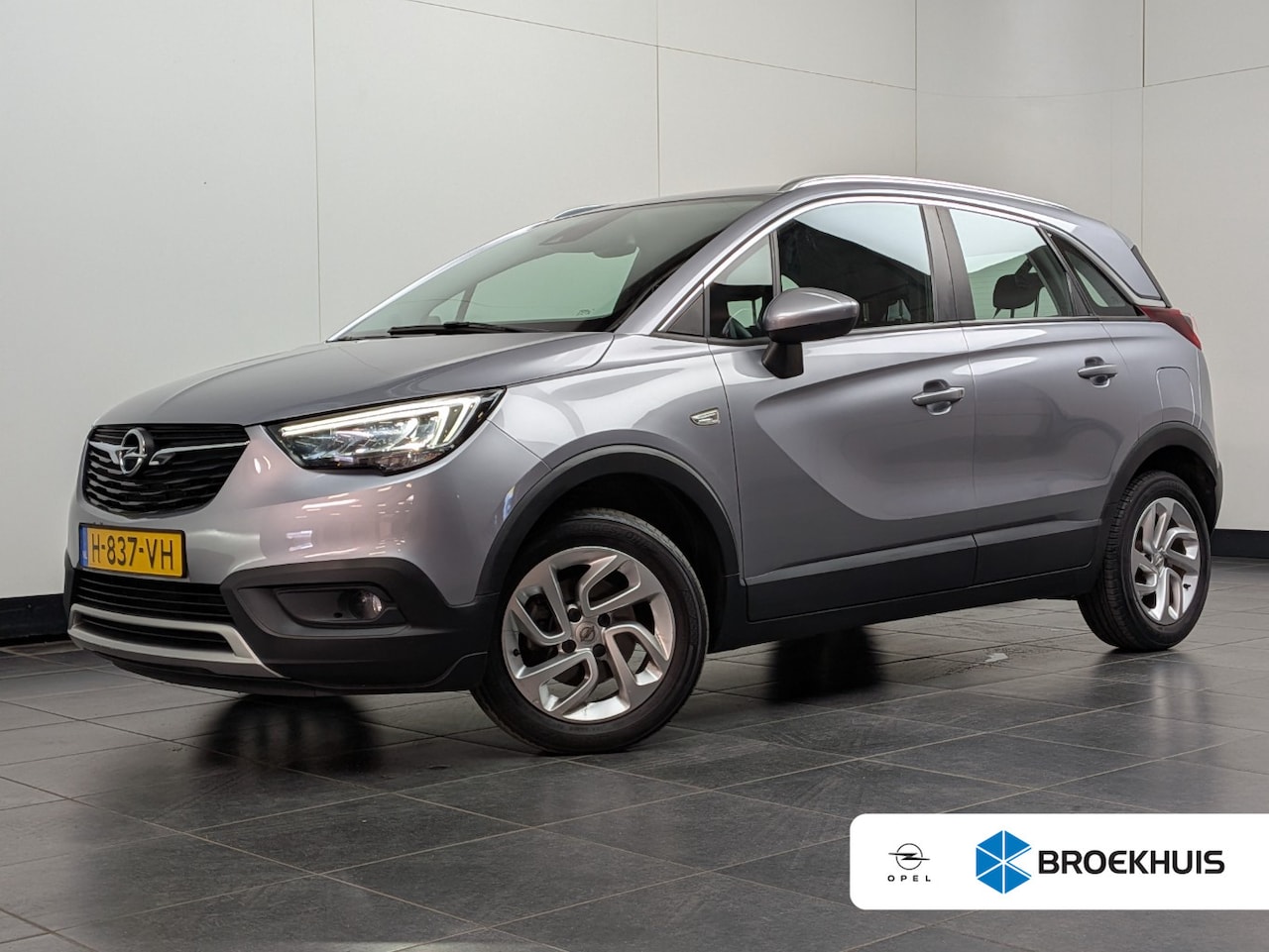 Opel Crossland X - 1.2 Turbo Innovation 110 PK | Climate & Cruise C. | Navigatie | LED | PDC | 16" LMV | Blue - AutoWereld.nl