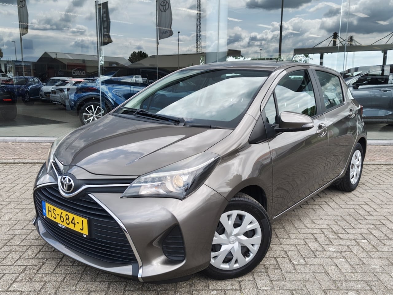 Toyota Yaris - 1.0 VVT-i Aspiration | Airco | Goed Onderhouden | Achteruitrijca - AutoWereld.nl