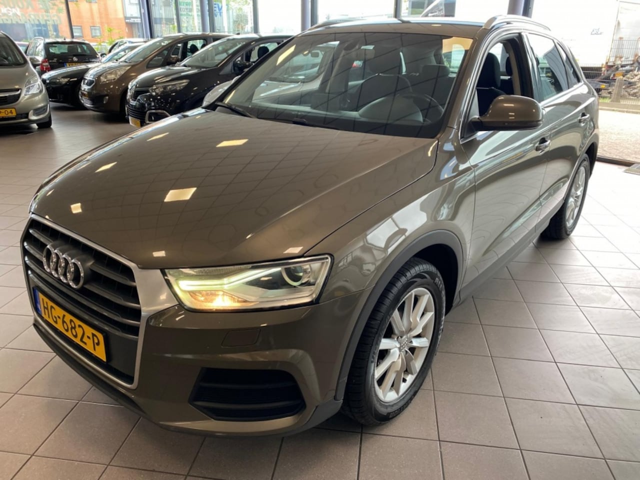 Audi Q3 - 1.4 TFSI CoD PrL AUTOMAAT BJ 2015 !!! - AutoWereld.nl