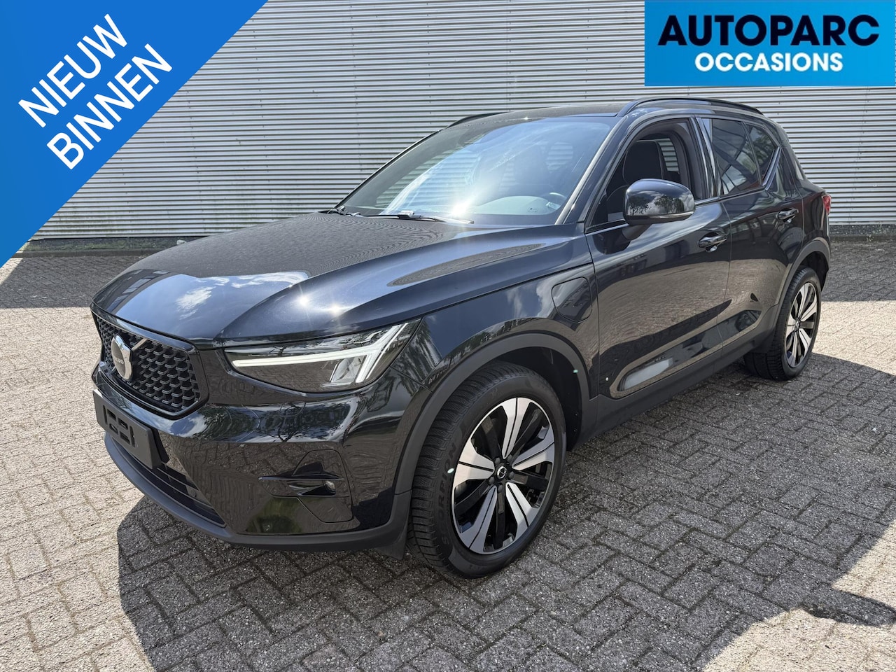 Volvo XC40 - T4 PHEV Ultimate Dark Design Aut. , PANORAMADAK. AUTOMAAT, BENZ HYBRIDE, HARMAN KARDON, PD - AutoWereld.nl