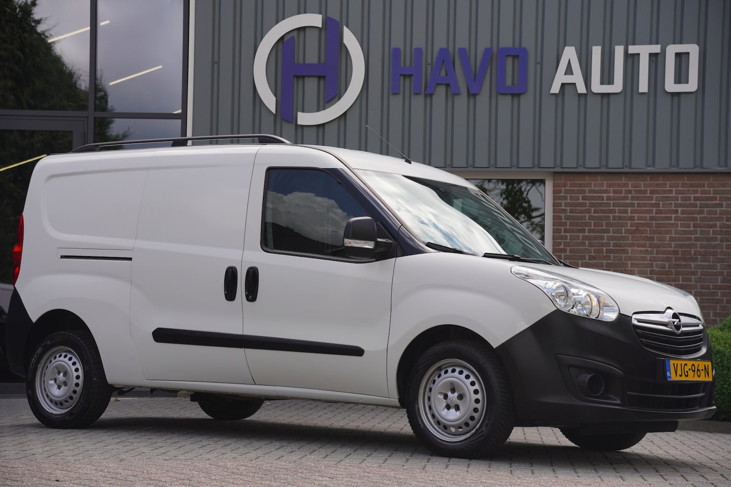 Opel Combo - 1.4 L2 MAXI, AIRCO, TREKHAAK, BTW-VRIJ / MARGE - AutoWereld.nl