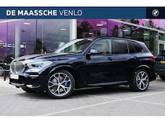 BMW X5 - xDrive45e M Sport Automaat / Panoramadak / Comfortstoelen / Comfort Access / Head-Up / Har
