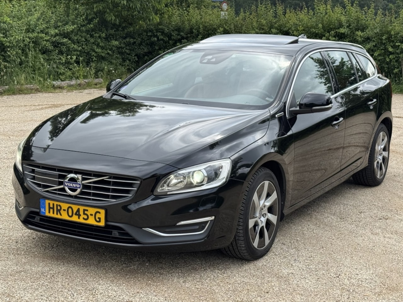 Volvo V60 - 2.4 D6 TwinEngine Summum *LEDER/NAVI/CAMERA - AutoWereld.nl