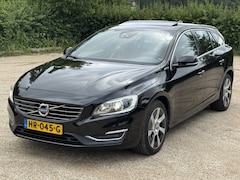 Volvo V60 - 2.4 D6 TwinEngine Summum *LEDER/NAVI/CAMERA