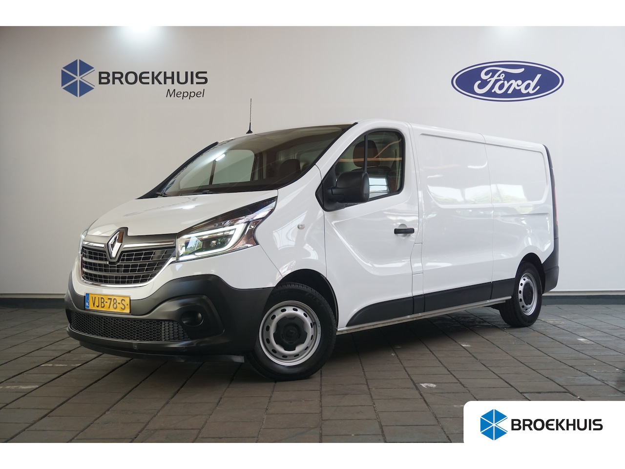 Renault Trafic - 2.0 dCi 145 T29 L2H1 Comfort | Trekhaak | Cruise Control | - AutoWereld.nl