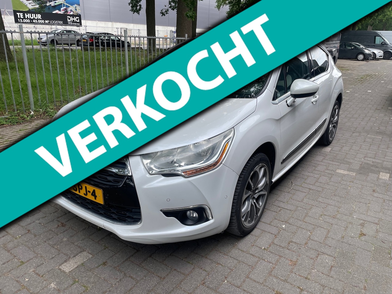 Citroën DS4 - 1.6 THP Sport Chic NAP LUXE UITVOERING LEES TEKST!! HANDEL OF EXPORT!1 - AutoWereld.nl