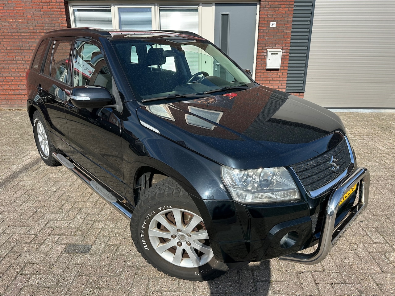 Suzuki Grand Vitara - 2.0-16V Exclusive / Camera / Navi / AUT / Clima / Stoelverwarming - AutoWereld.nl