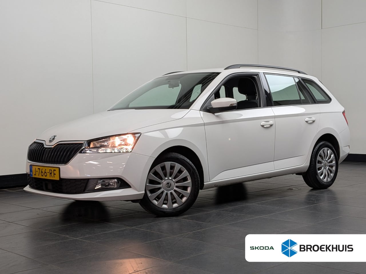 Skoda Fabia Combi - 1.0 TSI Ambition 95PK | Airco | Apple Carplay/Android Auto|telefoonintegratie premium | Cr - AutoWereld.nl
