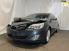 Opel Astra Sports Tourer - 1.4 Turbo Sport SCHADEAUTO
