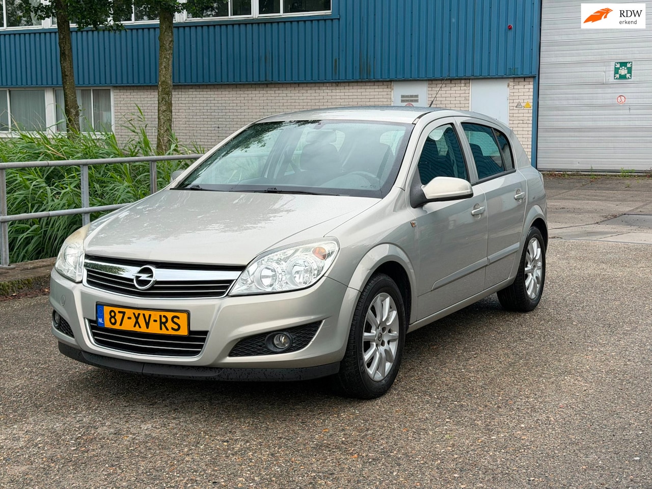 Opel Astra - 1.8 Temptation Airco! 1e Eigenaar! 81.600 KM NAP! 1 jaar APK! - AutoWereld.nl
