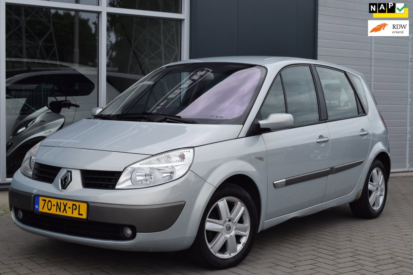 Renault Scénic - 1.6-16V Expression Luxe | Automaat | Clima | NAP + APK 6-2027 ! - AutoWereld.nl