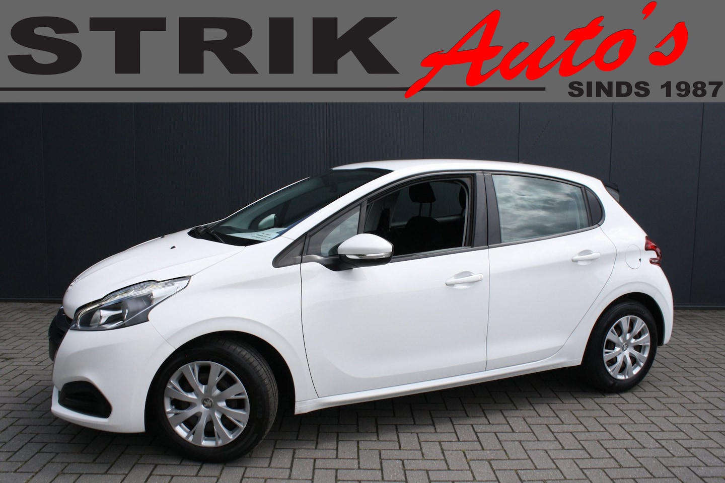 Peugeot 208 - 1.6 EURO 6 BlueHDi Active - AIRCO - NAVIGATIE - 5-DEURS - AutoWereld.nl