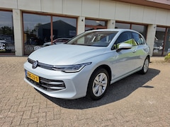 Volkswagen Golf - 1.5 eTSI Life Edition | Mild Hybrid | Navi | Dealerstaat