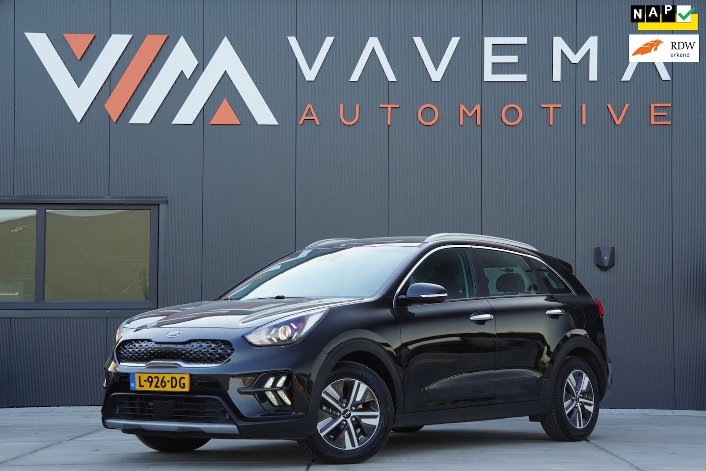 Kia Niro - 1.6 GDi Hybrid DynamicLine 2021 Automaat Trekhaak Airco Clima Carplay Android Connect Adap - AutoWereld.nl