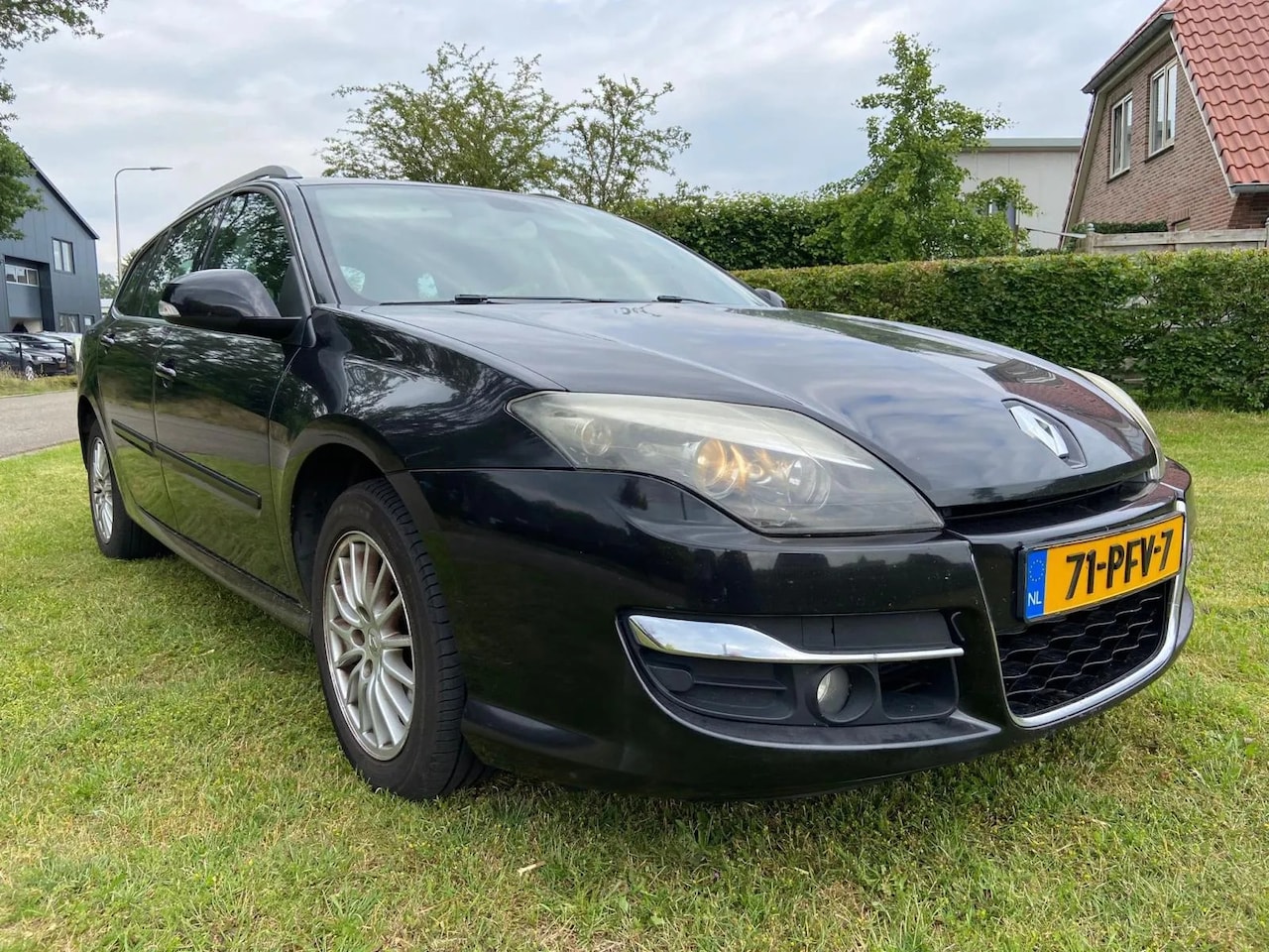 Renault Laguna Estate - 1.5 dCi Expression 1.5 dCi Expression, BJ`2011, APK 03-06-2027 - AutoWereld.nl
