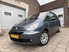 Citroën Xsara Picasso - 1.6i-16V Exclusive
