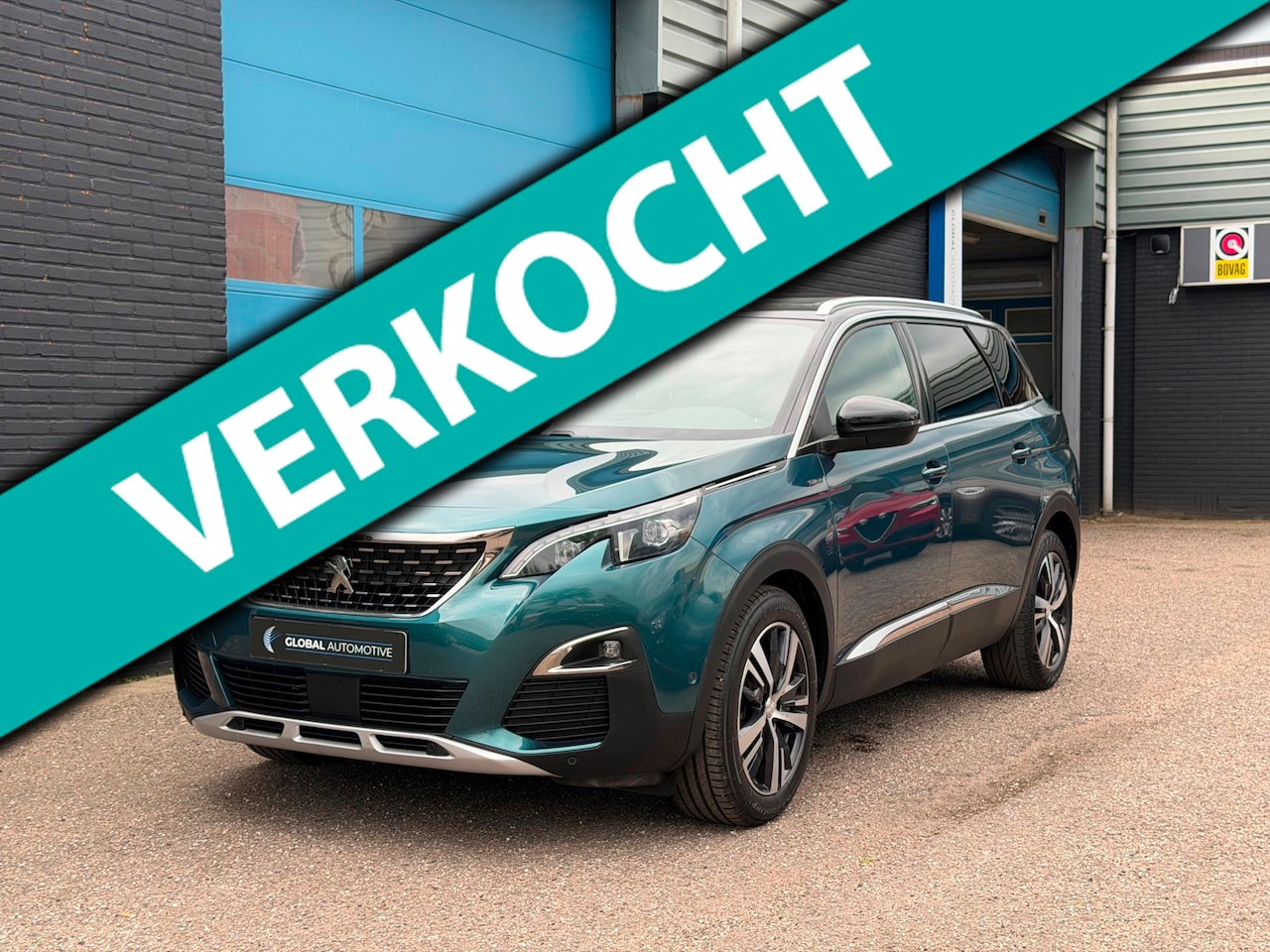 Peugeot 5008 - 1.6 e-THP 165PK GT LINE - AUTOMAAT - PANORAMADAK - TREKHAAK - LEDEREN BEKLEDING - AutoWereld.nl