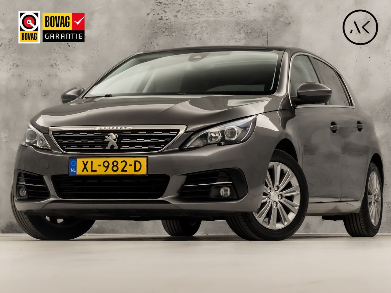 Peugeot 308 - 1.2 PureTech Allure (PANORAMADAK, 1e EIGENAAR, APPLE CARPLAY, LEDER, GROOT NAVI, SPORTSTOE - AutoWereld.nl
