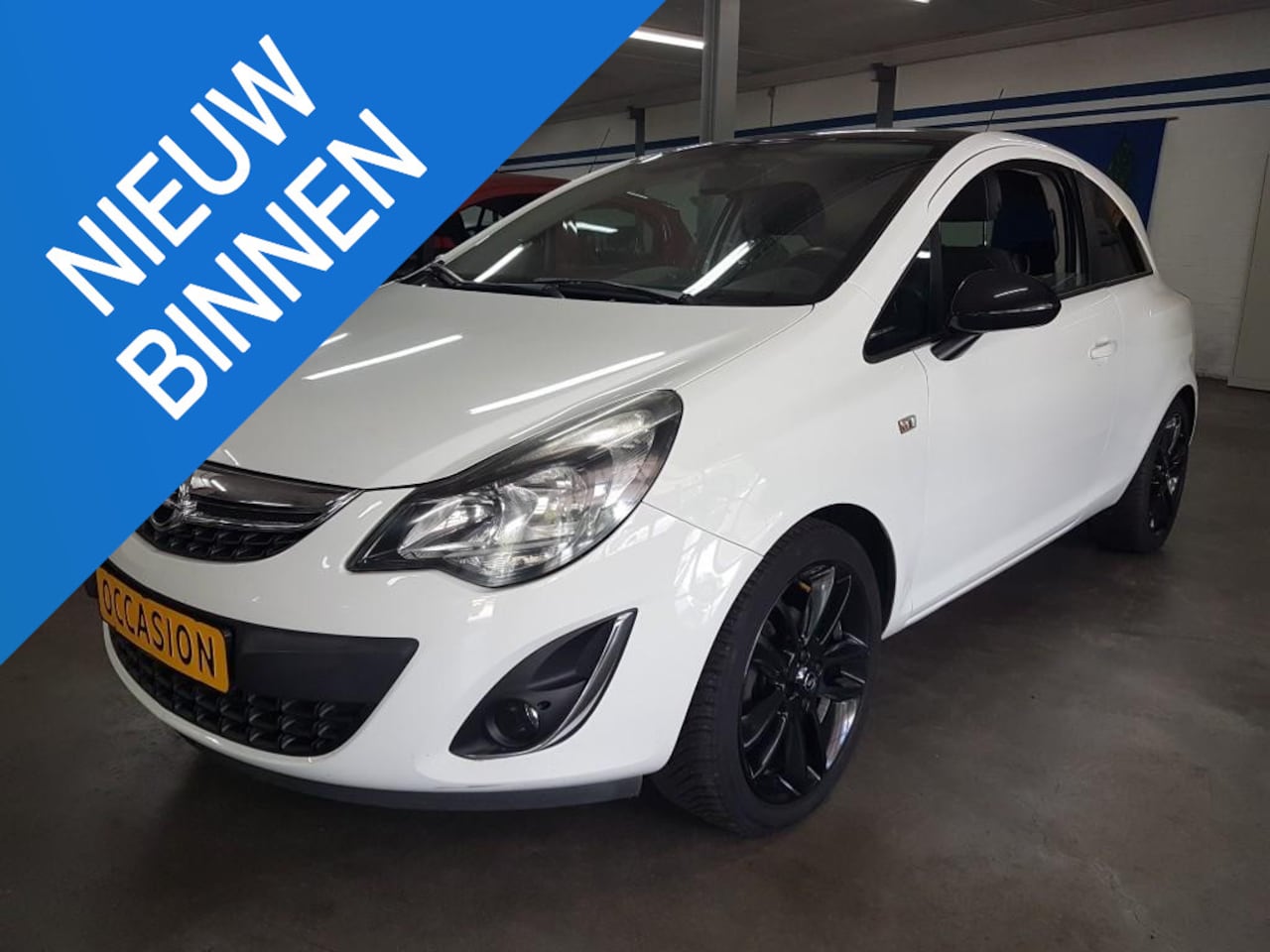 Opel Corsa - 1400 16V AIRCO Sport uitvoering 17'' LM Velgen - AutoWereld.nl