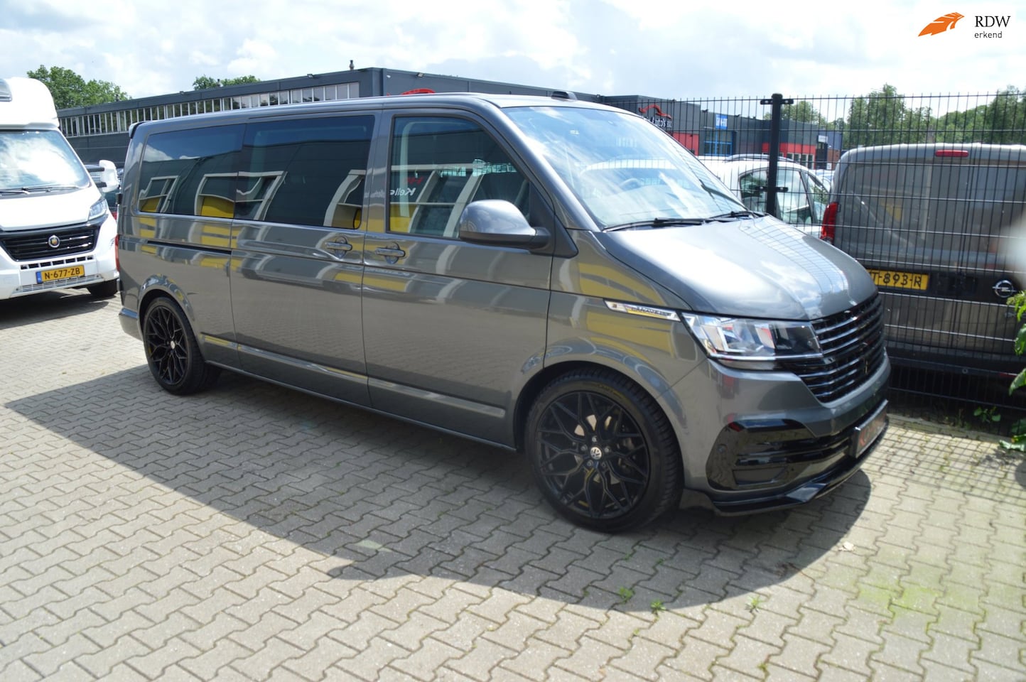 Volkswagen Transporter - 2.0 TDI L2H1 32 DC Highline 2.0 TDI L2H1 32 DC Highline - AutoWereld.nl