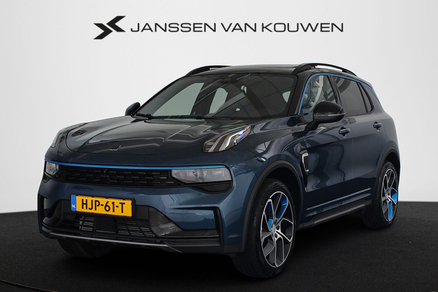 Lynk & Co 01 - 1.5 PHEV Panoramadak Stoelverwarming 360-Camera - AutoWereld.nl