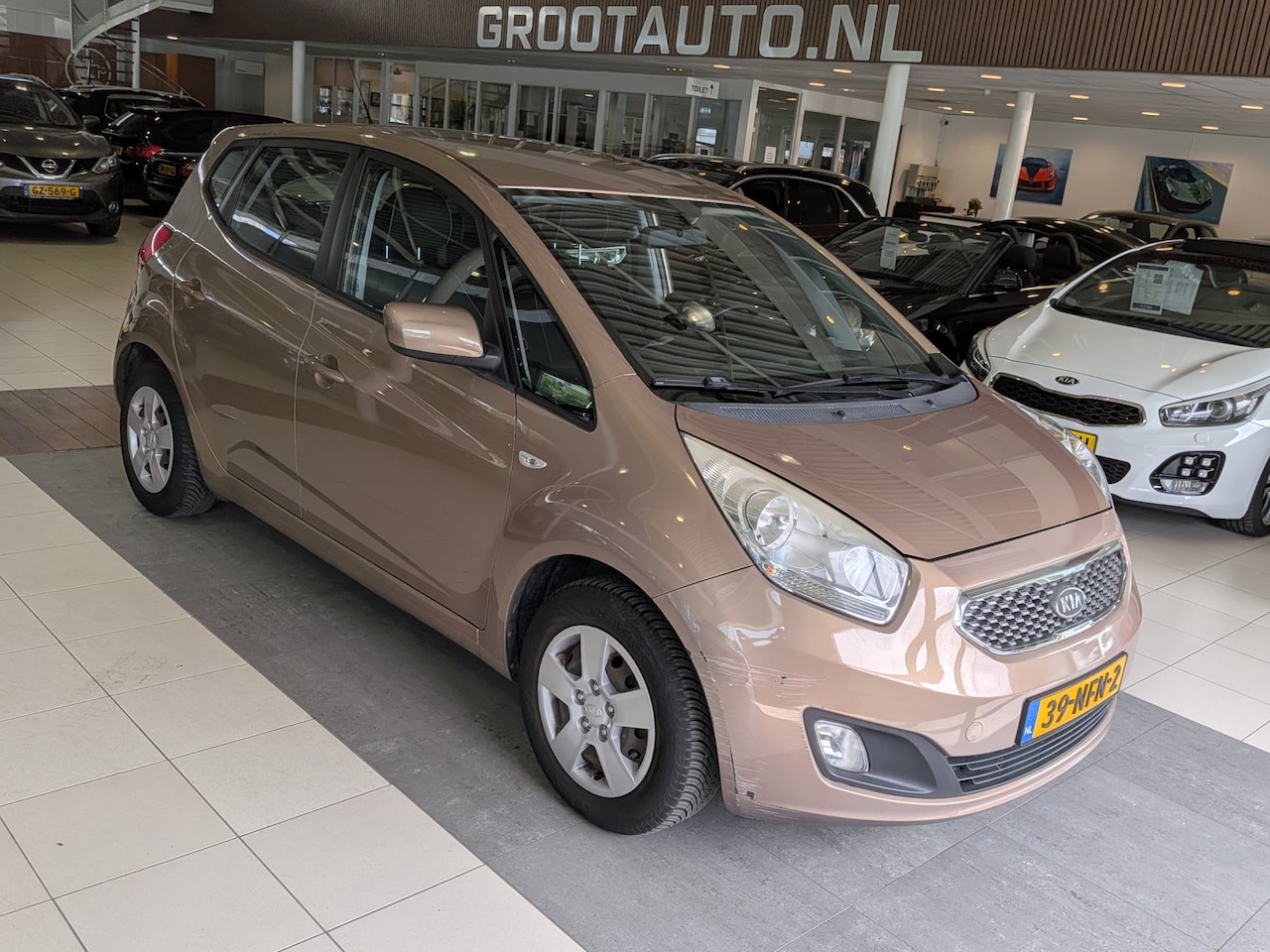 Kia Venga - 1.4 CVVT X-tra Airco, Cruise Control, Trekhaak, Stuurbekrachtiging - AutoWereld.nl