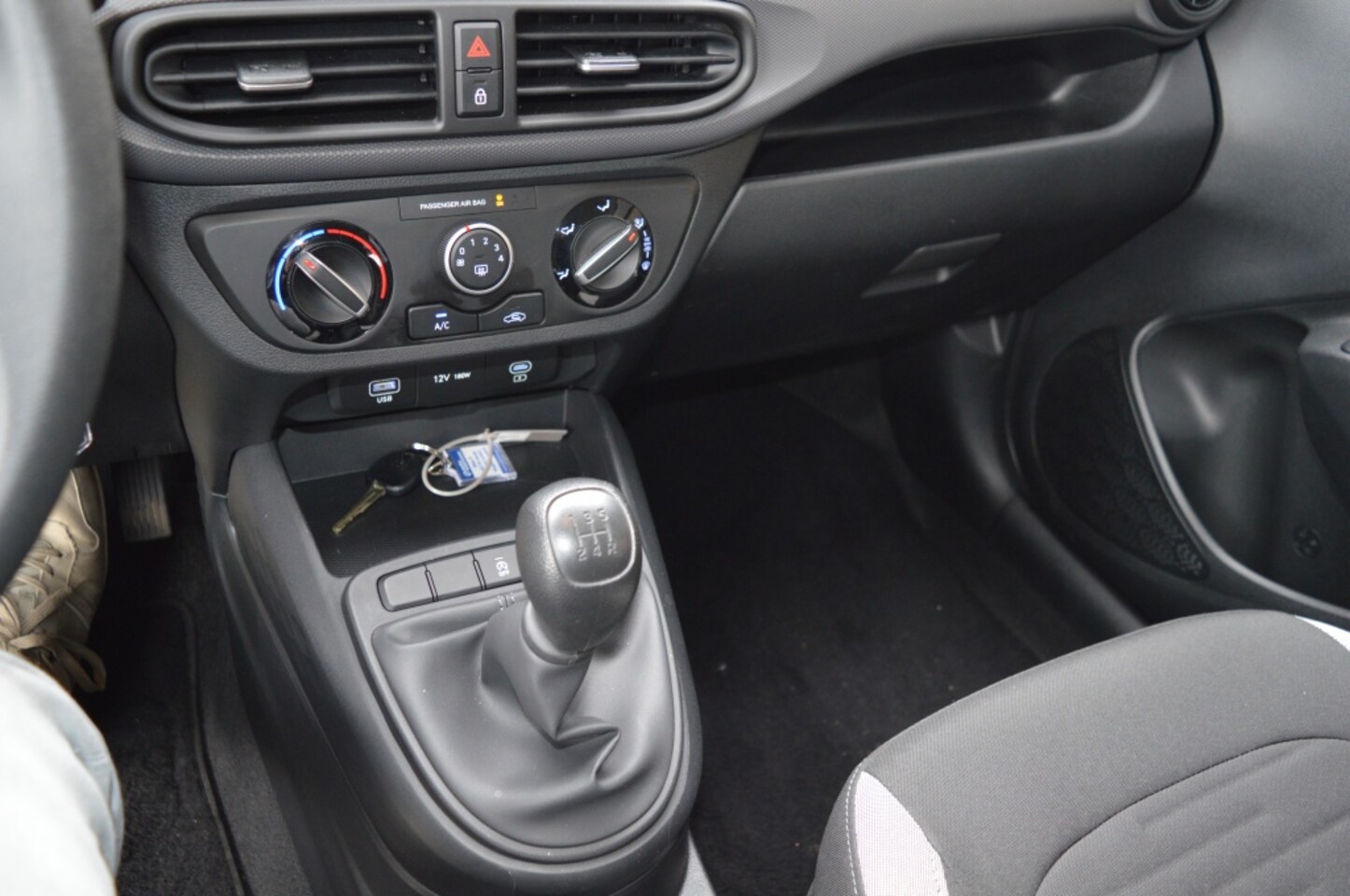 Hyundai i10 - 1.0 Comfort Navi Cruise Camera NL-auto