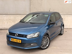 Volkswagen Polo - 1.4 TSI BlueGT CarPlay Leder/alca 17'' Cruise Clima Navi Stoelverwarming