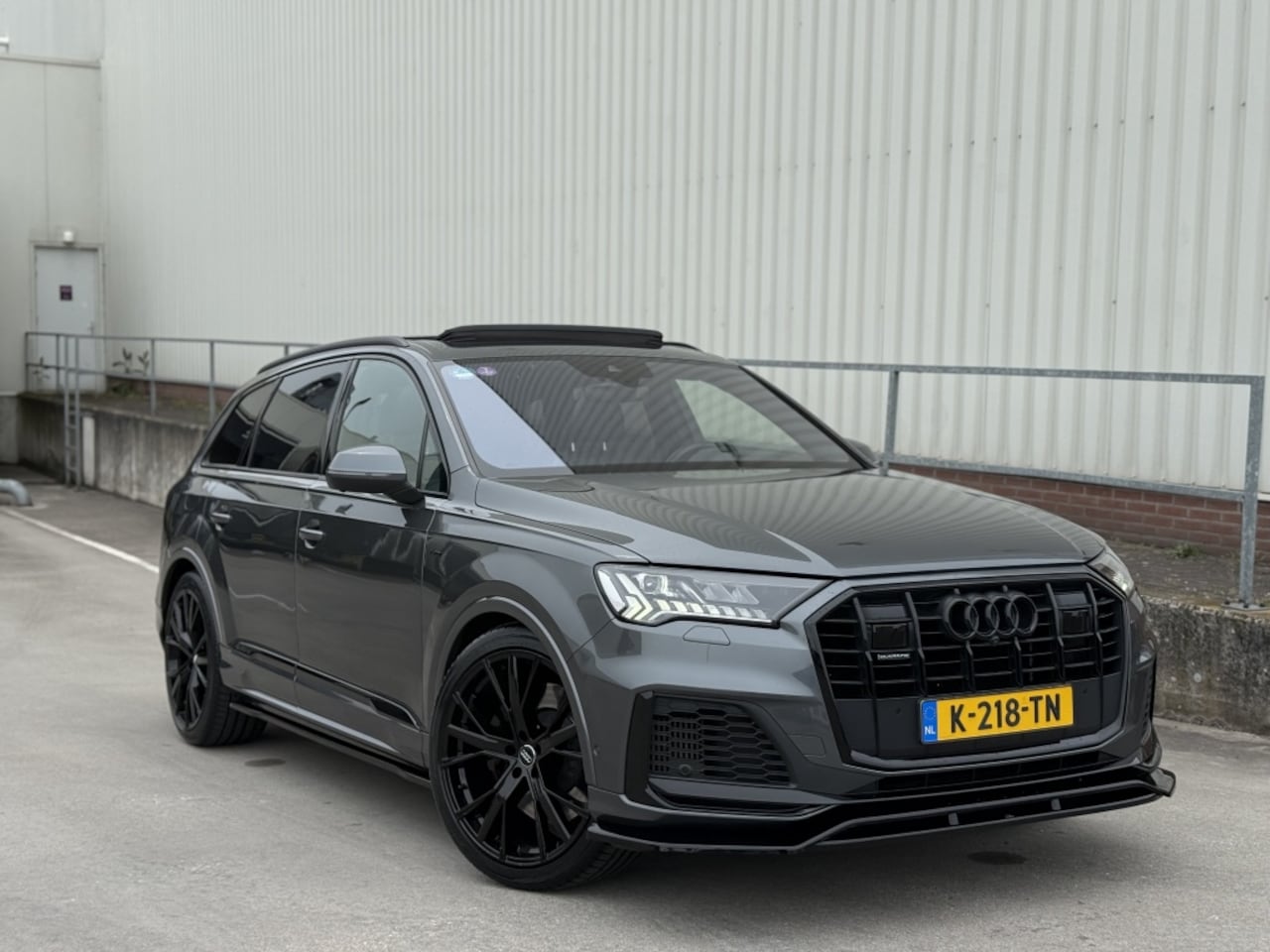 Audi Q7 - 55 TFSI e Quattro | S-Line | Maxton | Luchtvering | Pano - AutoWereld.nl