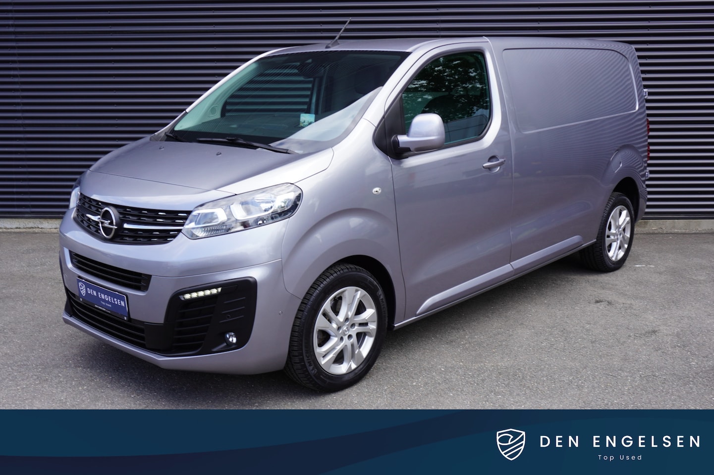 Opel Vivaro - 180pk Automaat L2 MARGE Navigatie Camera apple carplay Cruise control Parkeersensoren 17" - AutoWereld.nl