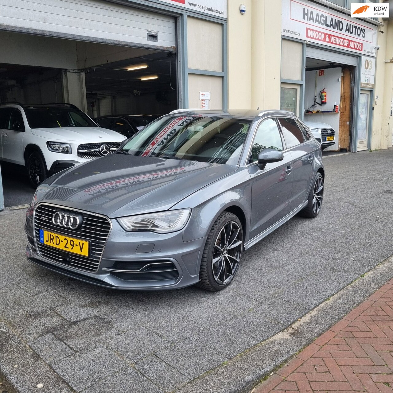 Audi A3 Sportback - 1.4 e-tron PHEV Ambition Pro Line plus Automaat/Apk/AdpCruise/Navi/Pdc/Nieuwe Banden - AutoWereld.nl