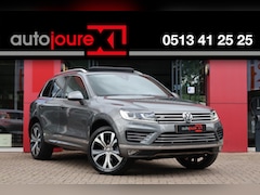 Volkswagen Touareg - 3.0 TDI V6 R-line | Luchtvering | Panoramadak | 360* Camera | Leder | Trekhaak |