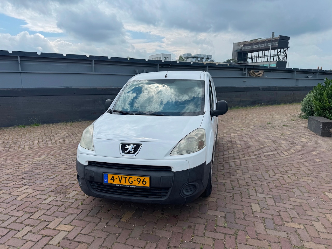 Peugeot Partner - 120 1.6 e-HDI L1 XT Profit + - AutoWereld.nl