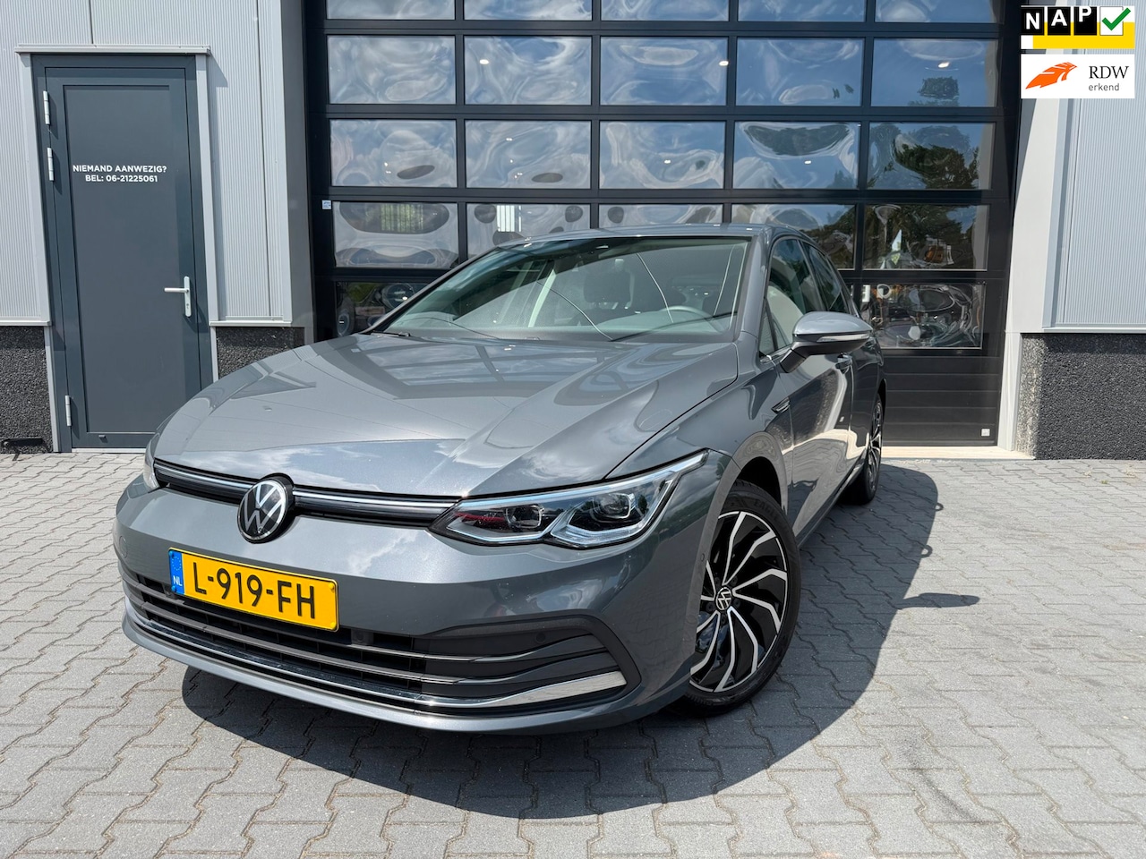 Volkswagen Golf - 1.5 TSI Style nieuwstaat VOL optie's - AutoWereld.nl