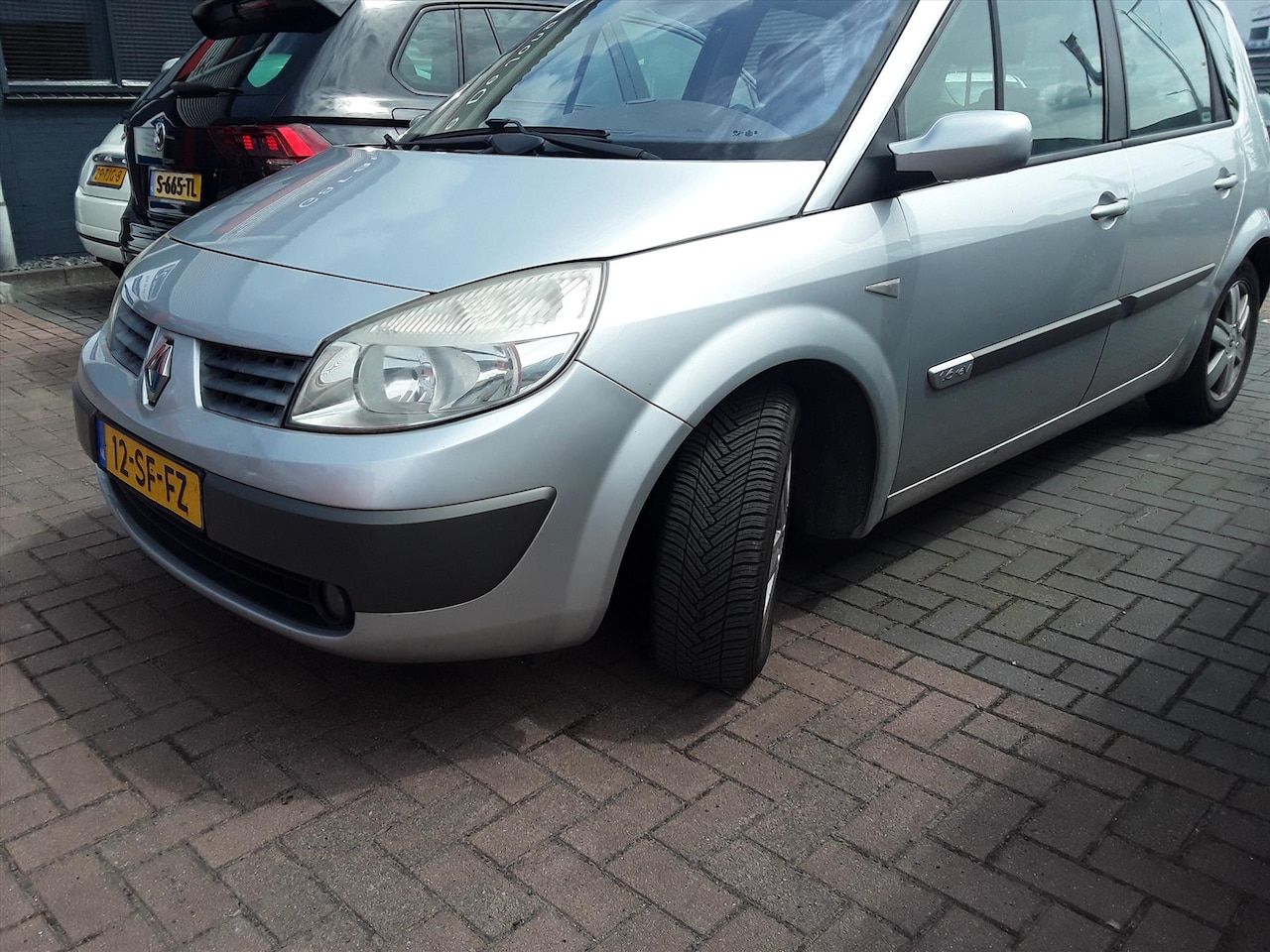 Renault Scénic - 1.6 16V 82KW AUT Dynamique - AutoWereld.nl
