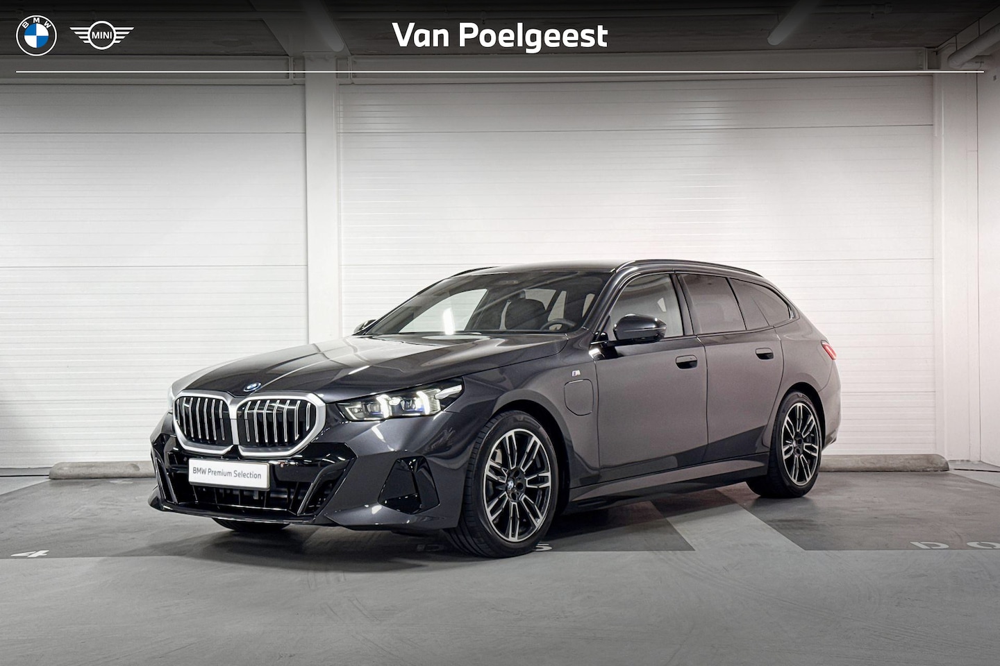 BMW 5-serie Touring - 530e M Sport Edition | M-Sport | Harman/Kardon | Stoelventilatie | Stoelverwarming | Trekh - AutoWereld.nl