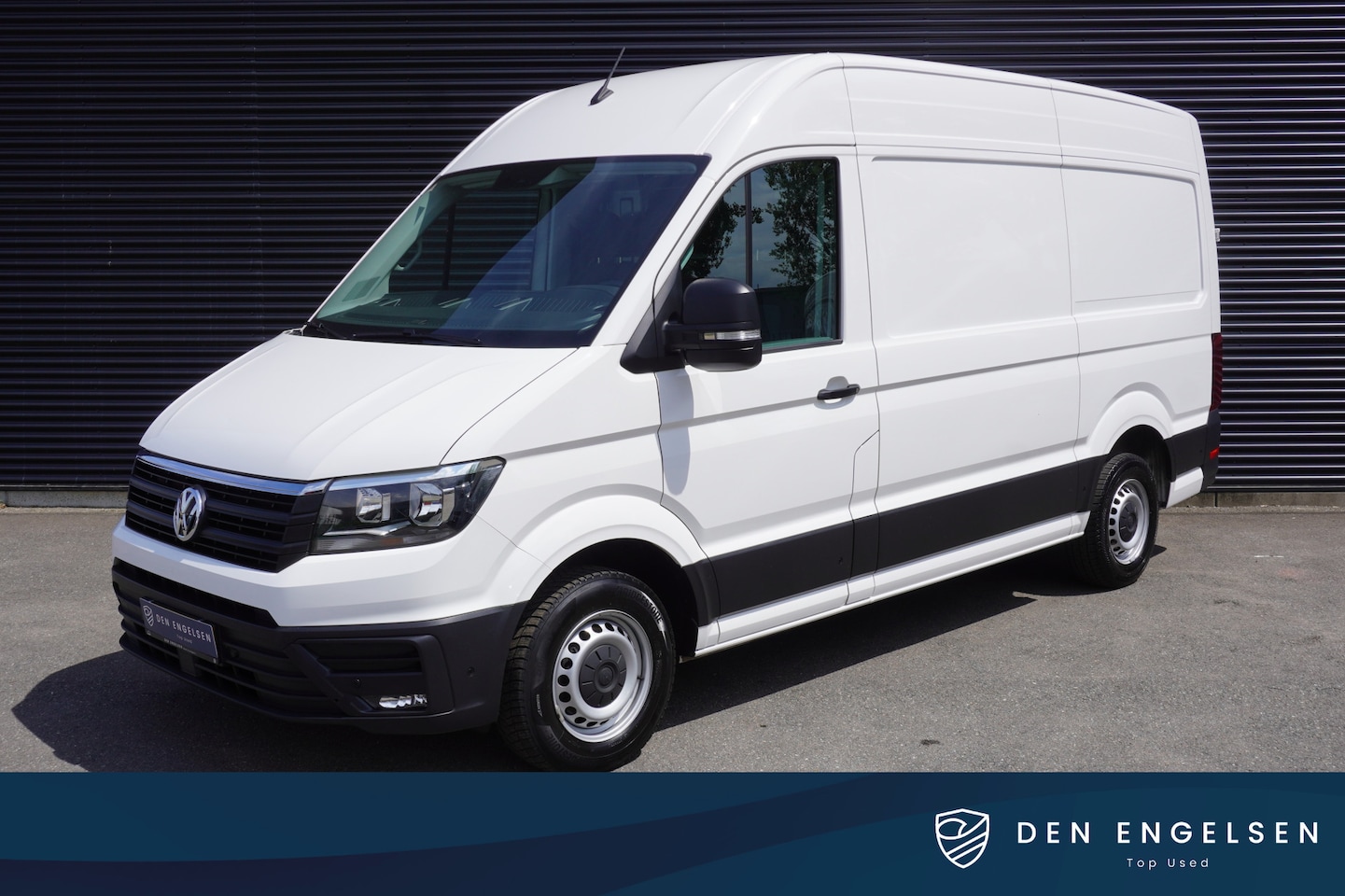 Volkswagen Crafter - 140pk Camera Parkeersensoren Apple Carplay Airco Trekhaak Cruise control - AutoWereld.nl