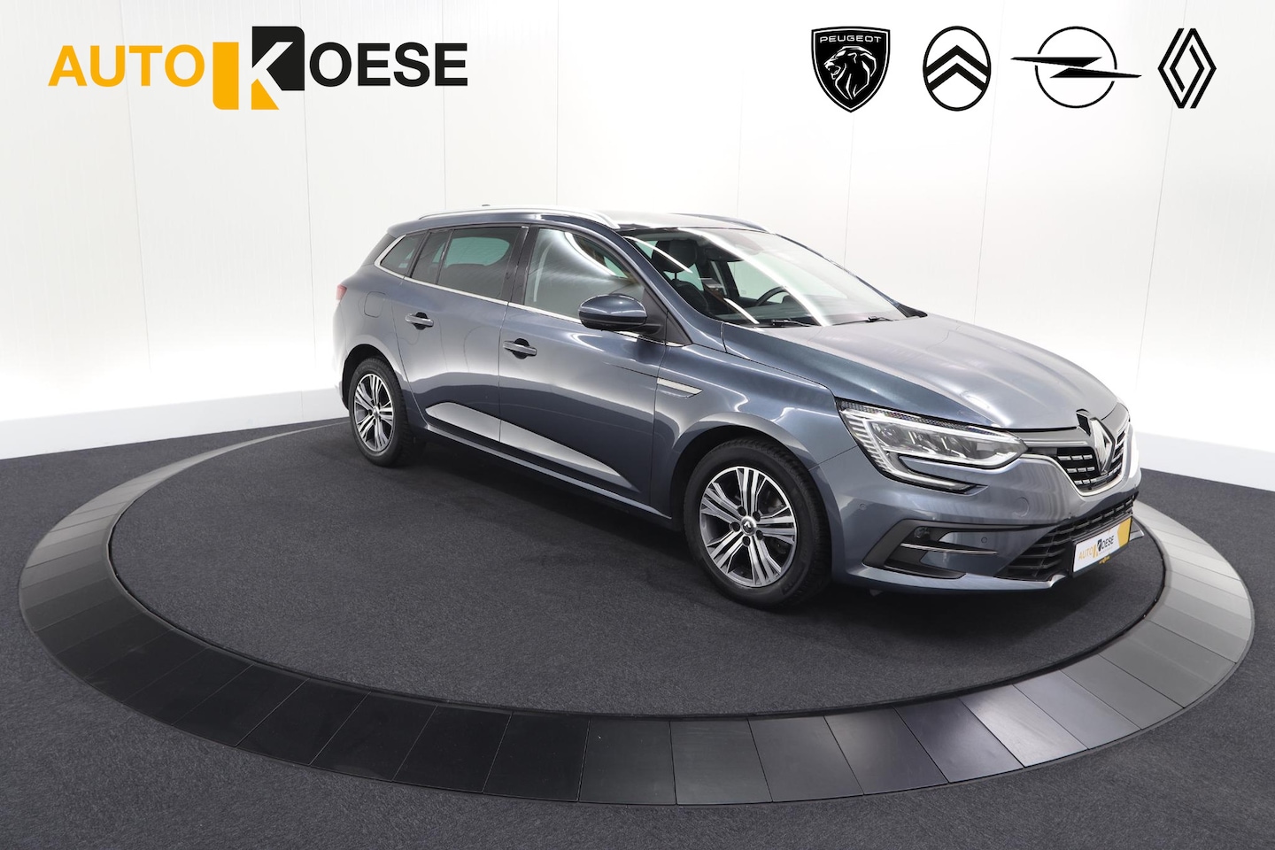 Renault Mégane Estate - TCe 140 Intens | 1.700 KG Trekgewicht | Trekhaak | Camera | Head-Up Display | Dodehoekdete - AutoWereld.nl