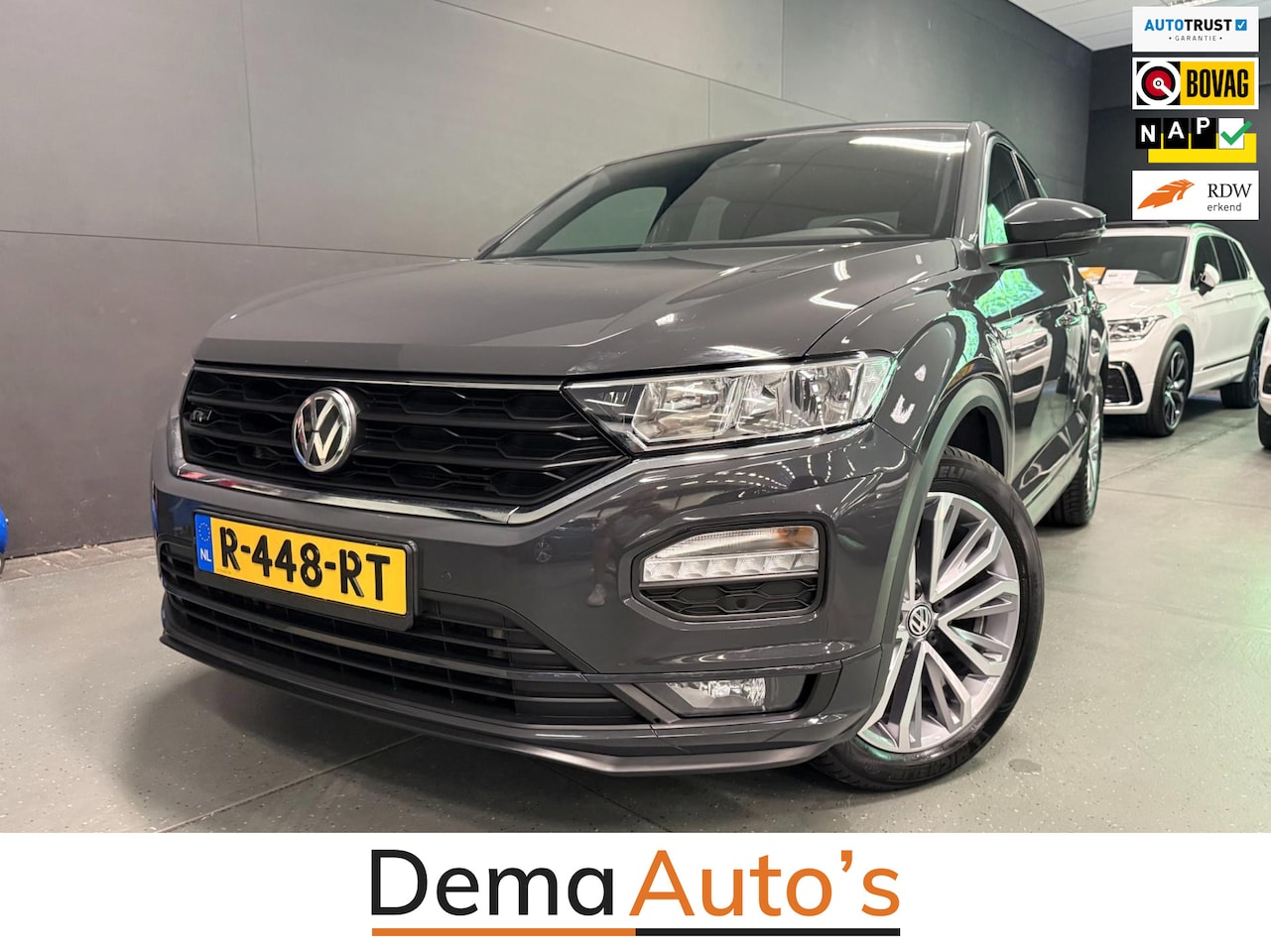 Volkswagen T-Roc - 2.0 TSI 4Motion Sport R-LINE/NAVI/ECC/PDC/CRUISE/DSG - AutoWereld.nl