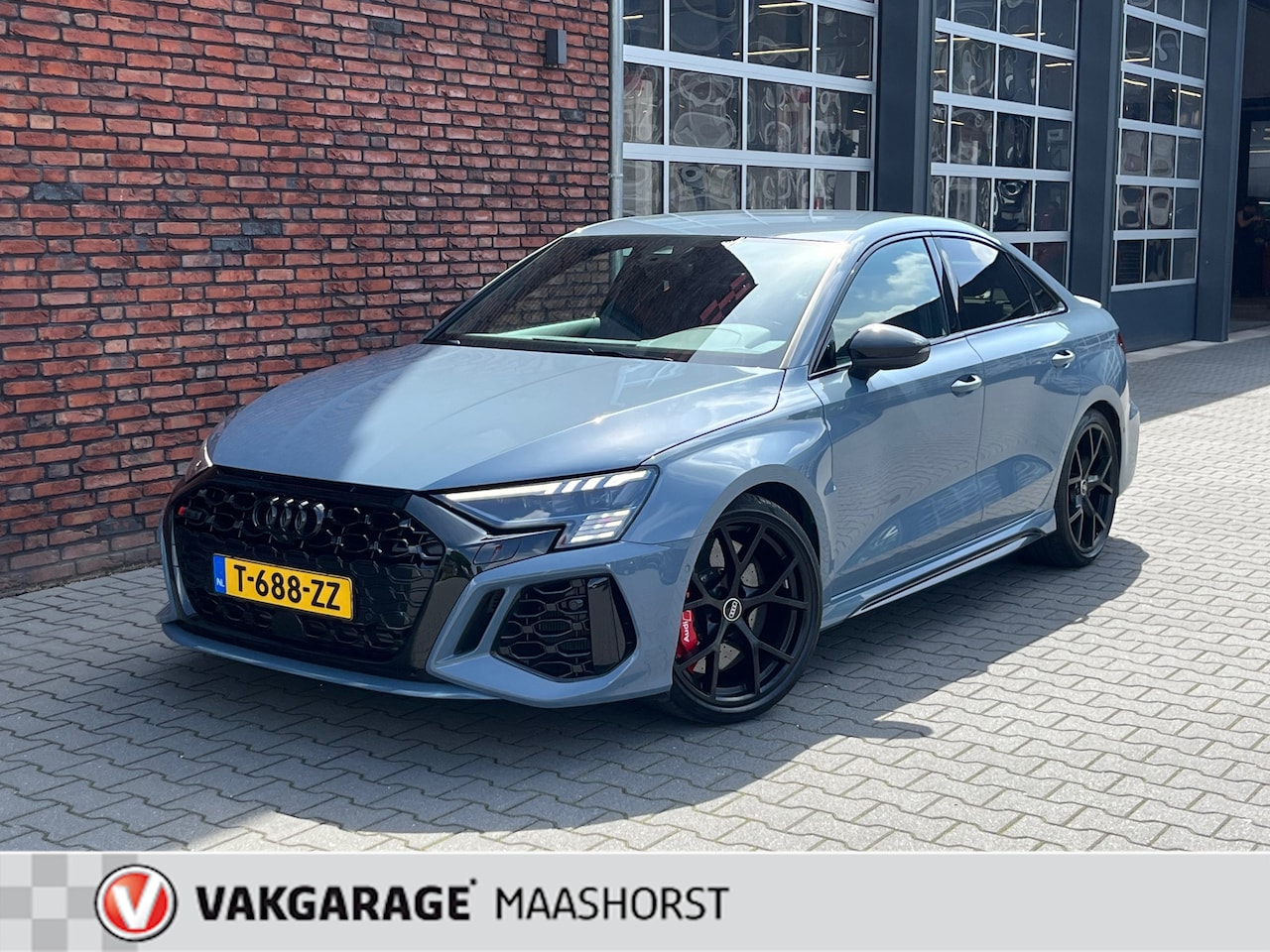 Audi A3 Limousine - 2.5 TFSI RS 3 quattro Adapt.Cruise/AchteruitrijCam./LED/PDC/DAB/Clima/AppConnect - AutoWereld.nl