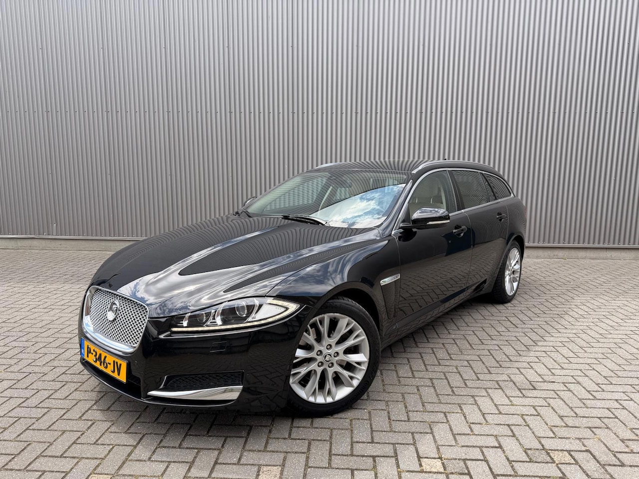 Jaguar XF Sportbrake - 2.2D S 200pk|Stoelverwarming|Camera|Cruise control - AutoWereld.nl