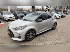 Toyota Yaris - 1.5 Hybrid GR Sport | panoramadak | Climate control | Camera |
