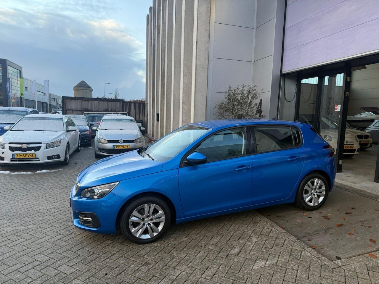 Peugeot 308 - 1.2 Active Pack VIRTUEEL! CAMERA! LED! INRUIL MOGELIJK! - AutoWereld.nl